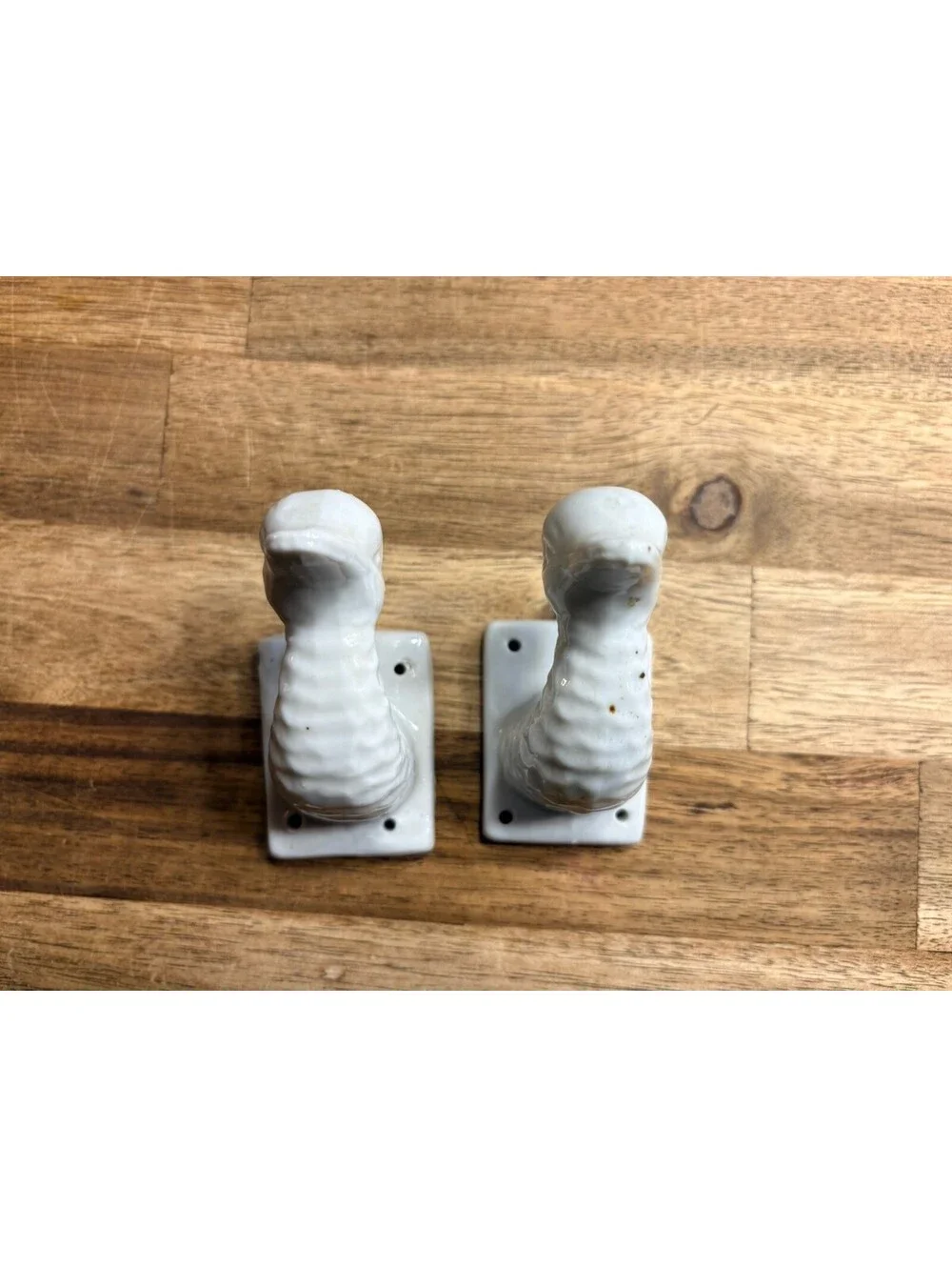 Vtg White Ceramic Duck Goose Head  Towel Apron Hook Farm Kitchen Wall Set Of 2
